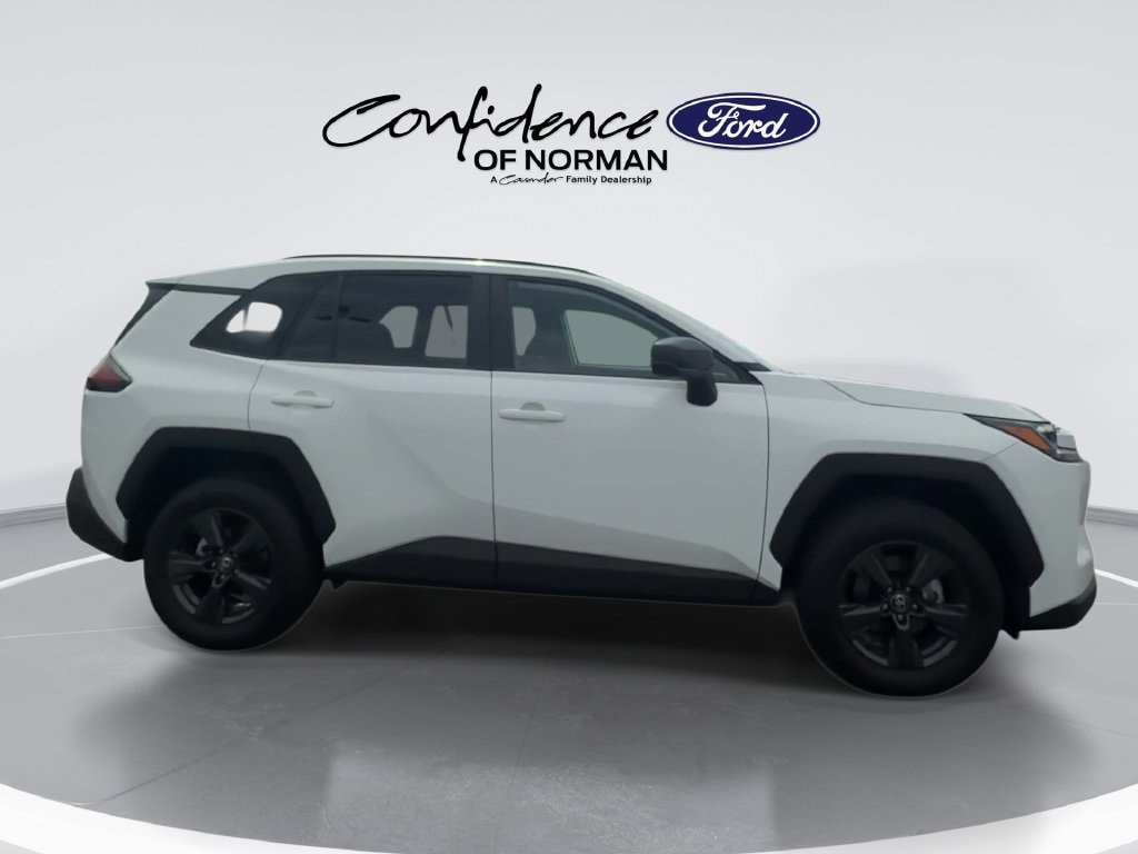 Used 2026 Toyota RAV4 LE AWD/4WD image 12