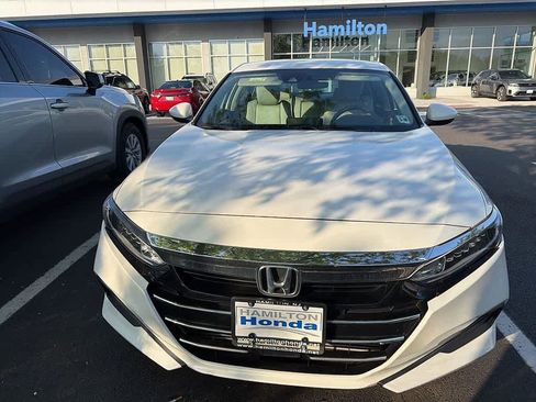 Used 2021 Honda Accord LX image 2