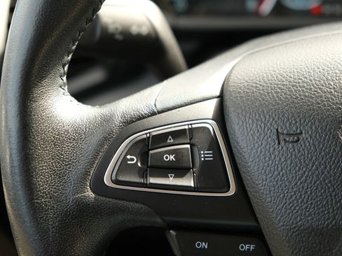 Used 2021 Ford EcoSport Titanium AWD/4WD image 38