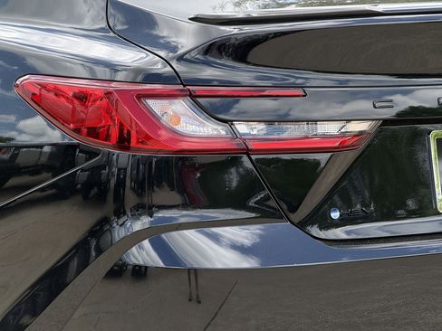 Used 2026 Toyota Camry XLE w/ Convenience Package image 7