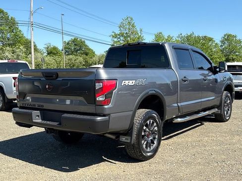 Used 2023 Nissan Titan PRO-4X w/ Pro-4x Convenience Package AWD/4WD image 2
