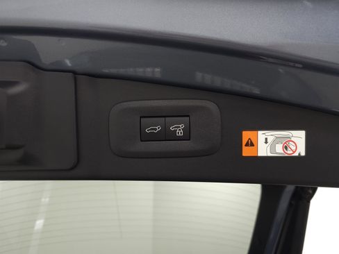 Used 2024 Lexus RZ 450e Premium image 9