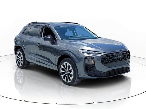 New 2026 Audi Q3 quattro 2.0T AWD/4WD image 1