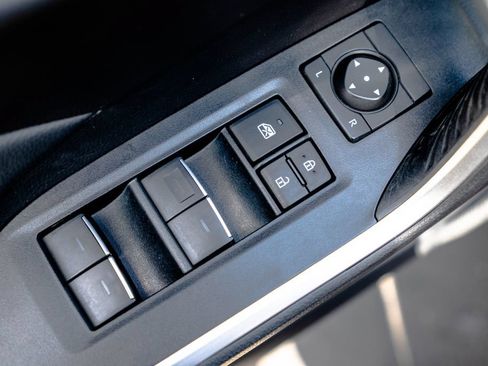 Used 2023 Toyota RAV4 XLE Premium AWD/4WD image 21