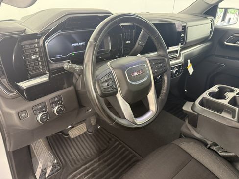Used 2023 GMC Sierra 1500 SLE AWD/4WD image 15