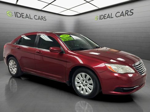Used 2011 Chrysler 200 LX FWD image 3