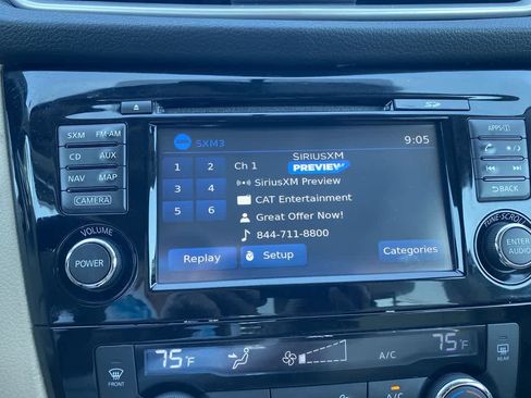 Used 2015 Nissan Rogue SL w/ SL Premium Package FWD image 16