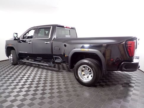 Used 2024 GMC Sierra 3500 Denali w/ Denali Reserve Package AWD/4WD image 15