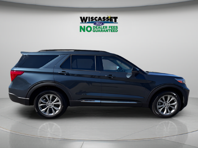Certified 2023 Ford Explorer XLT w/ Equipment Group 202A AWD/4WD image 6
