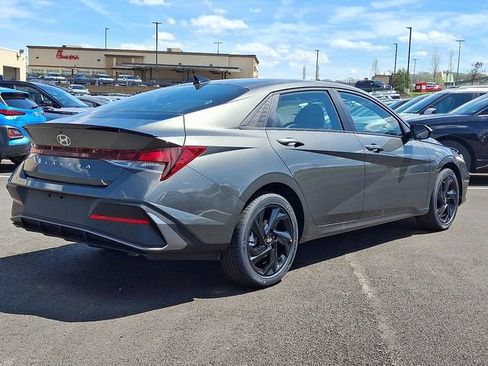 New 2026 Hyundai Elantra Sport FWD image 4