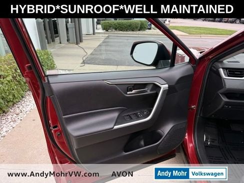 Used 2019 Toyota RAV4 XLE w/ Convenience Package AWD/4WD image 14