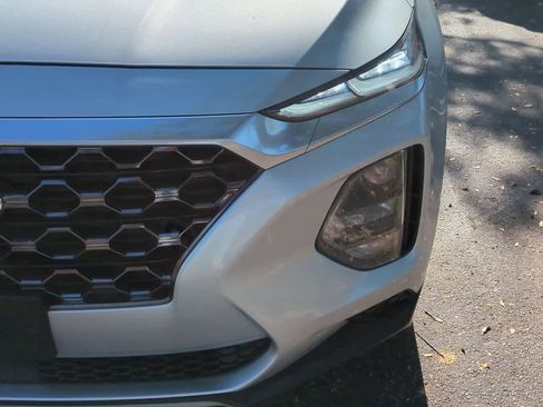 Used 2020 Hyundai Santa Fe SE image 11