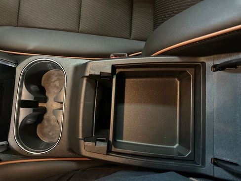 Certified 2024 GMC Canyon AT4 image 25