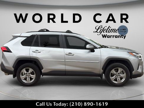 Used 2024 Toyota RAV4 XLE w/ Convenience Package image 15