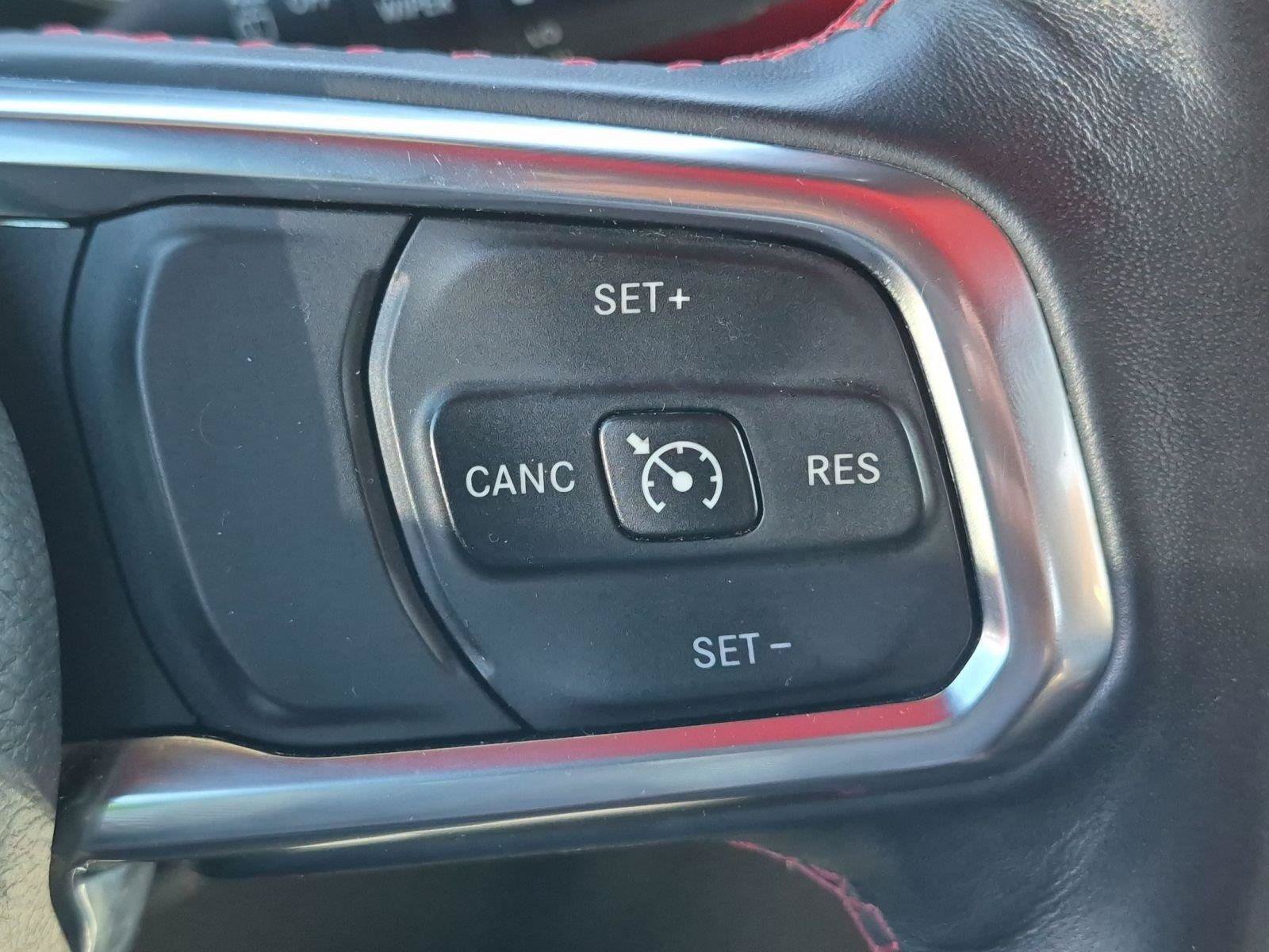 Used 2018 Jeep Wrangler Unlimited Rubicon AWD/4WD image 26