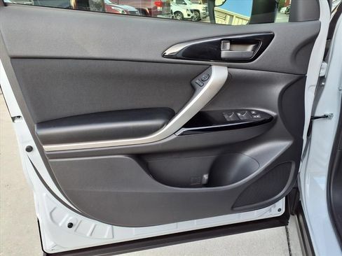 Used 2026 Mitsubishi Eclipse Cross LE AWD/4WD image 13