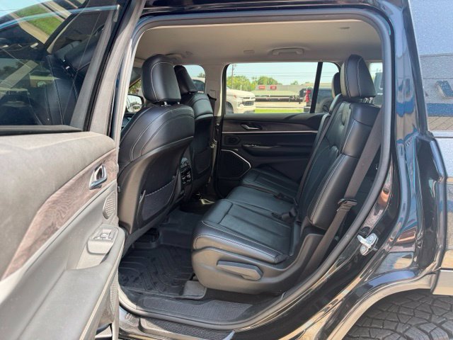 Used 2021 Jeep Grand Cherokee L Limited w/ Trailer Tow Group (B) AWD/4WD image 12