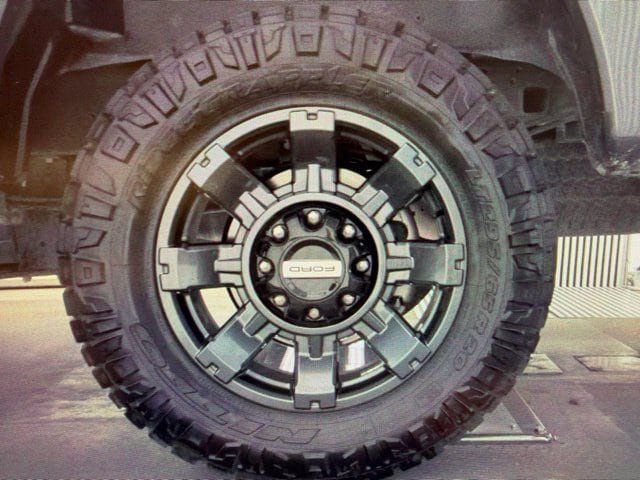 Used 2024 Ford F250 XL w/ STX Appearance Package AWD/4WD image 9