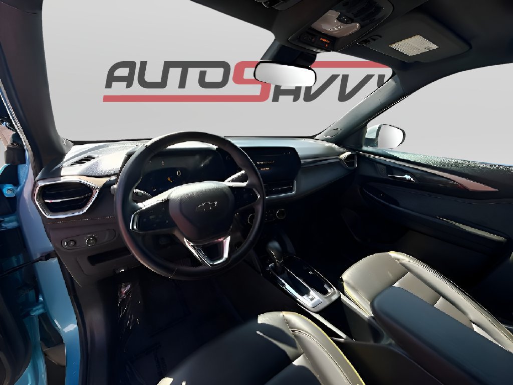 Used 2025 Chevrolet TrailBlazer ACTIV w/ Convenience Package FWD image 9