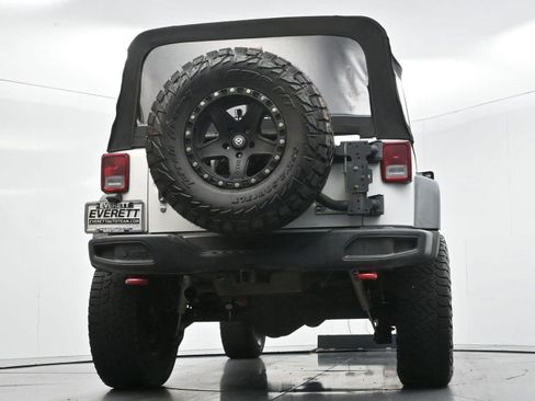 Used 2014 Jeep Wrangler Unlimited Rubicon AWD/4WD image 48