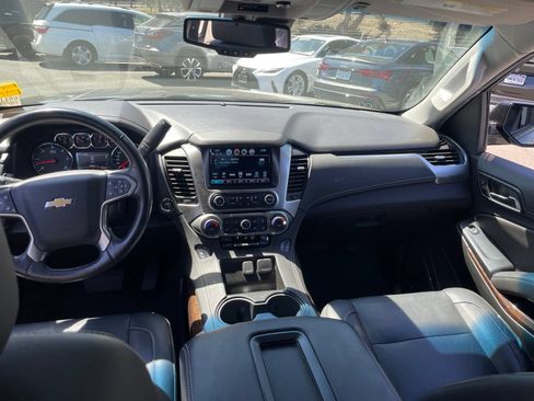 Used 2018 Chevrolet Tahoe LT w/ Luxury Package AWD/4WD image 11