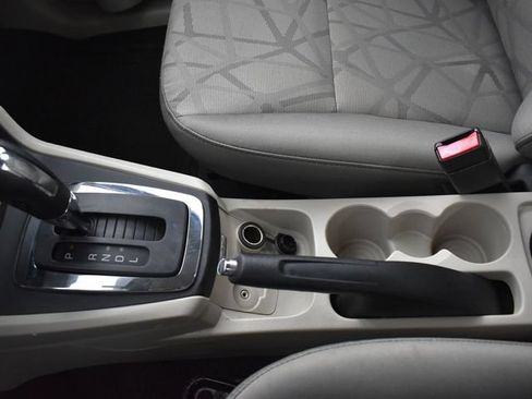 Used 2013 Ford Fiesta SE FWD image 13