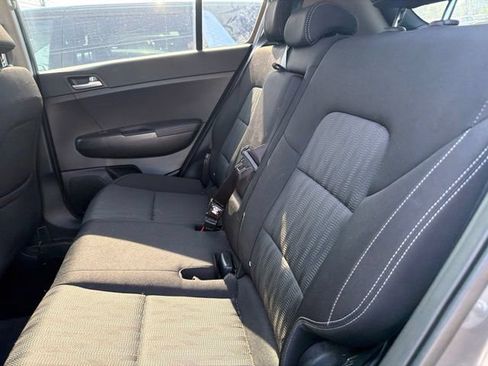 Used 2019 Kia Sportage LX AWD/4WD image 9