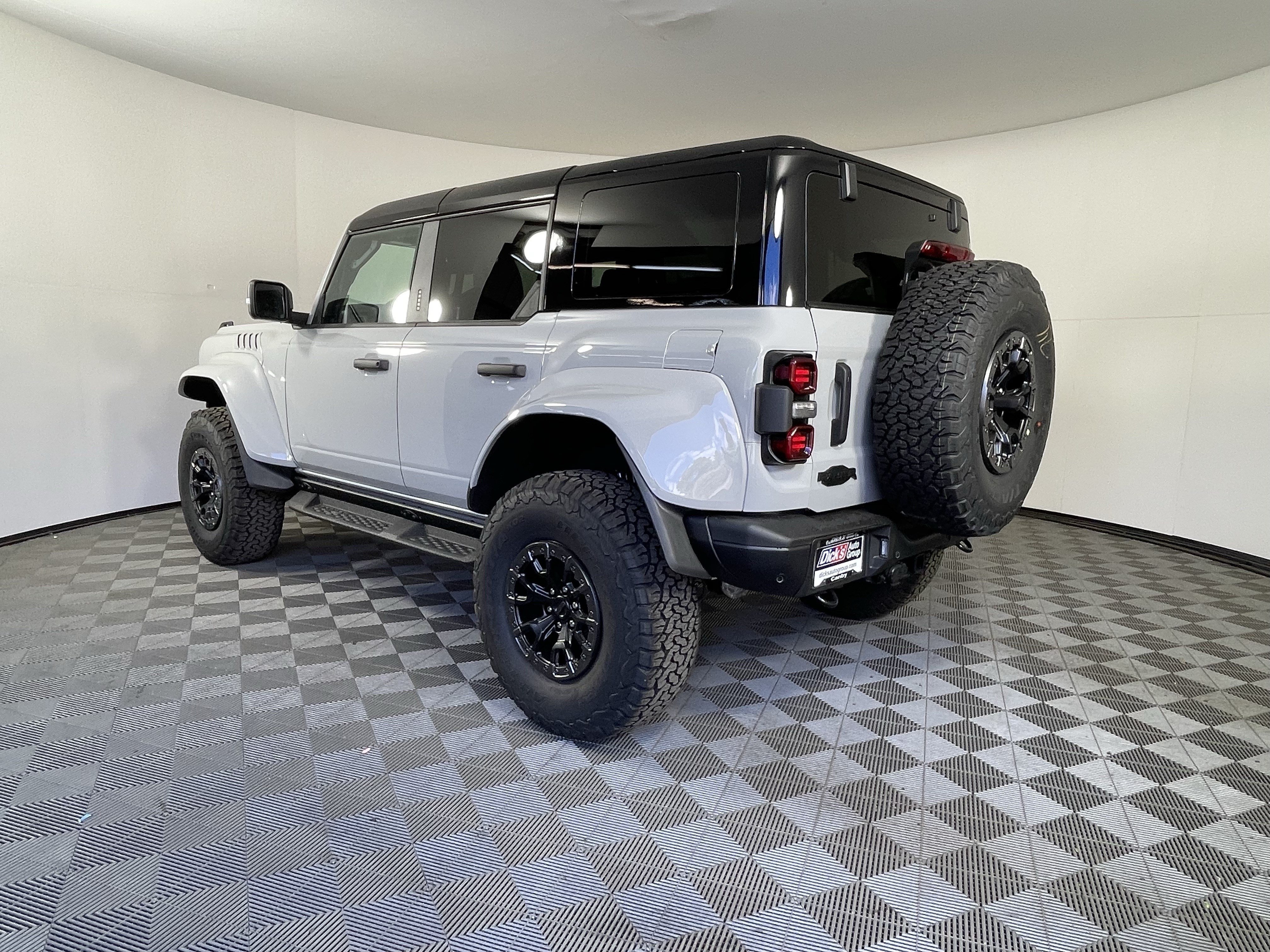 New 2026 Ford Bronco Raptor w/ Interior Carbon Fiber Pack AWD/4WD image 3