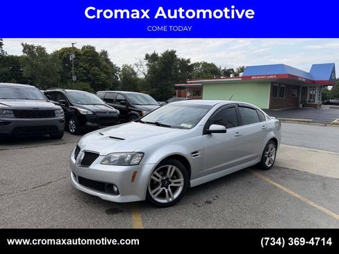Used 2009 Pontiac G8 w/ Premium Package RWD image 1