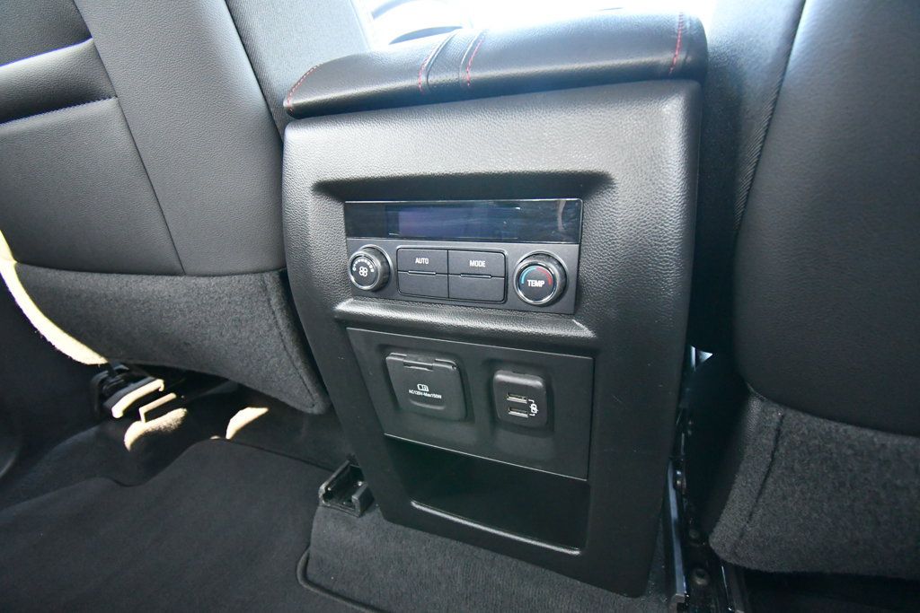 Used 2024 Chevrolet Traverse RS AWD/4WD image 19