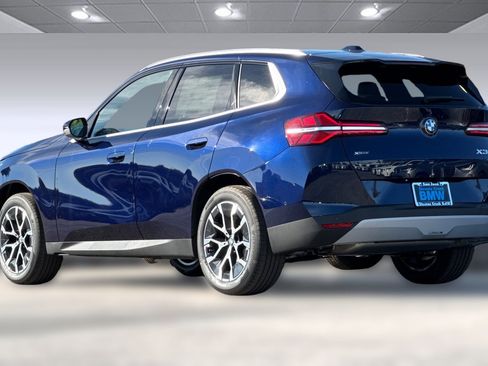 Used 2026 BMW X3 xDrive30 w/ Premium Package image 3