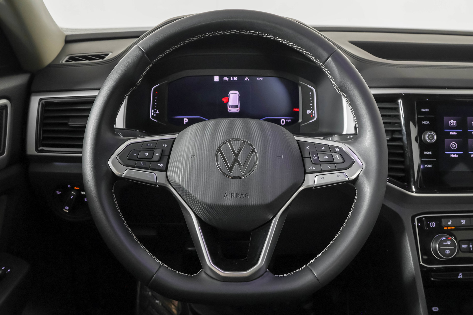 Used 2023 Volkswagen Atlas SEL AWD/4WD image 28