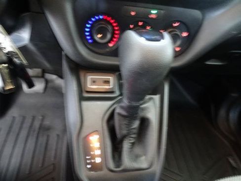 Used 2019 RAM ProMaster City Tradesman FWD image 7