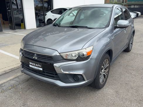 Used 2017 Mitsubishi Outlander Sport ES image 1