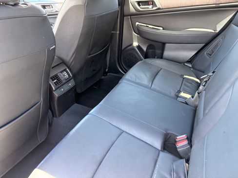 Used 2017 Subaru Outback 2.5i Limited AWD/4WD image 14