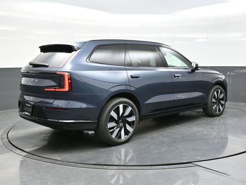 New 2025 Volvo EX90 Plus w/ Protection Package Premier image 7