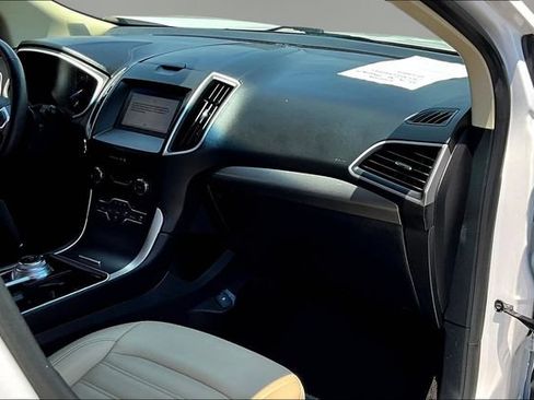 Used 2019 Ford Edge SEL w/ Equipment Group 201A FWD image 28