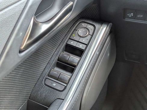 Used 2024 Lexus GX 550 w/ Cold Area Package AWD/4WD image 18