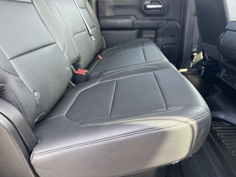 Used 2022 GMC Sierra 2500 Pro w/ Convenience Package image 16