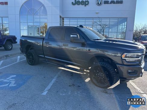 Used 2024 RAM 3500 Laramie w/ Night Edition image 41