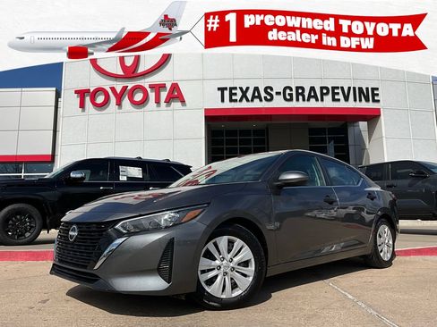 Used 2025 Nissan Sentra S image 1