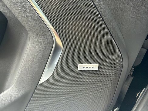 Used 2025 Chevrolet Suburban LT w/ Comfort Package AWD/4WD image 22