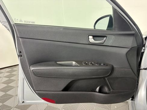 Used 2020 Kia Optima LX FWD image 12