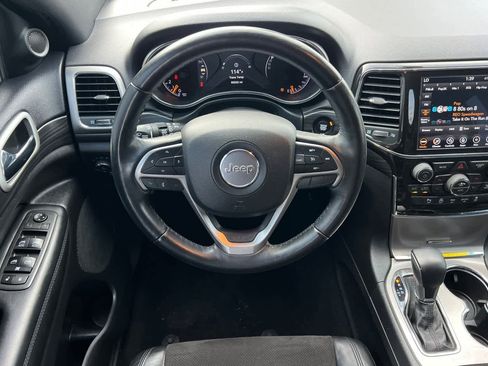 Used 2021 Jeep Grand Cherokee Laredo X image 14