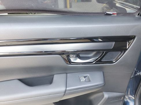 Used 2025 Honda CR-V EX-L image 19