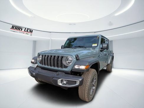 New 2026 Jeep Gladiator Sport image 6