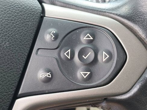Used 2017 Chevrolet Colorado Z71 AWD/4WD image 12