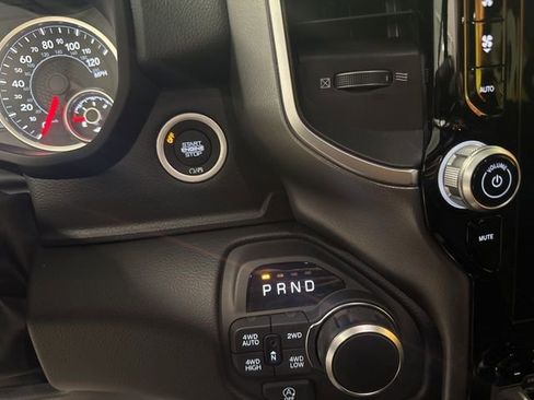 New 2026 RAM 1500 4x4 Crew Cab image 26