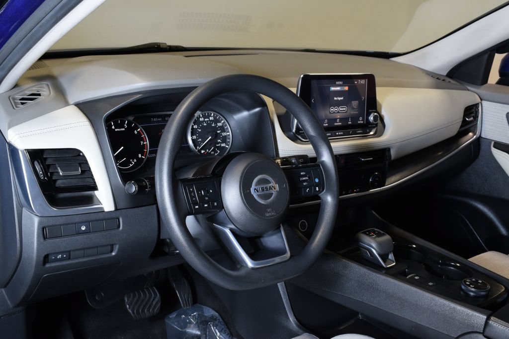 Used 2021 Nissan Rogue SV AWD/4WD image 6