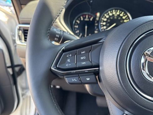 New 2025 MAZDA CX-5 Signature image 16